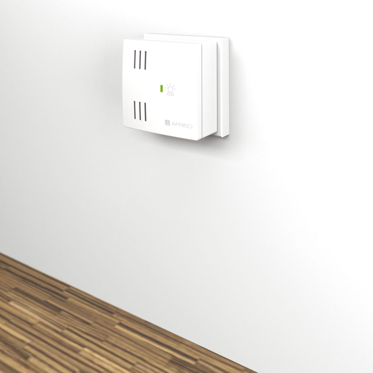 Die Innenraumsirene AIS 10 PRO ist in der Steckdose unauffällig klein